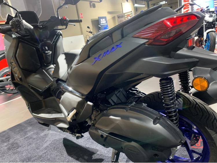 YAMAHA XMAX 125