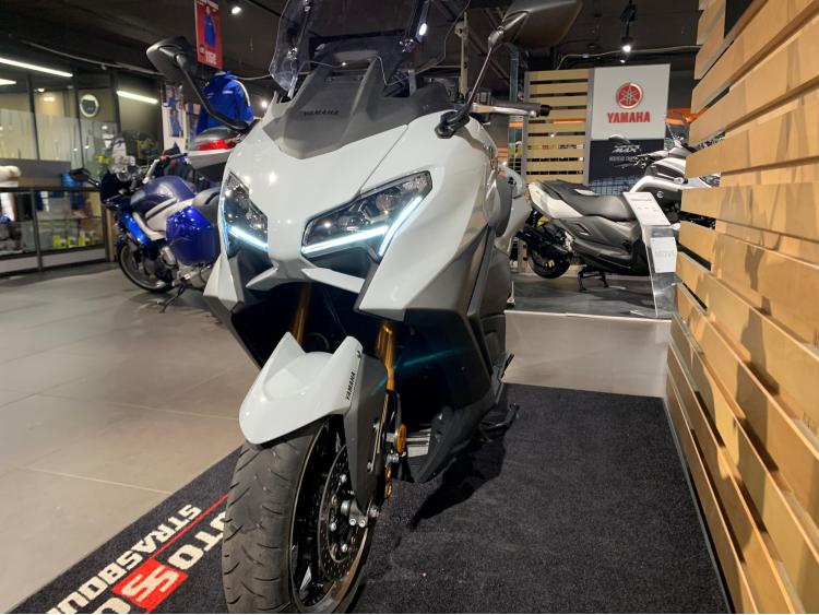 YAMAHA XP T-MAX 560 TECH MAX